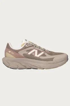 FF Trainer - Arid Stone/Earth Shadow