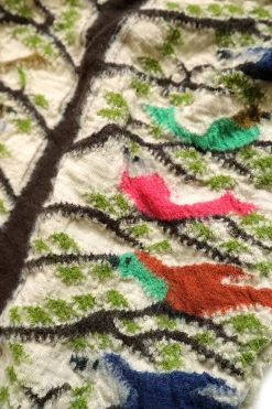 Fulling Wool HAPPY Scarf BIRD TREE - Beige
