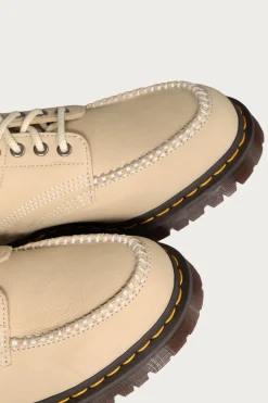 Lowell - Buttersoft Light Tan