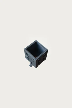 Mansion Planter - Black