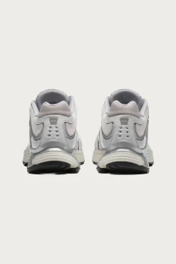 XT-Whisper - FTW Silver/Lunar Rock/Silver Cloud